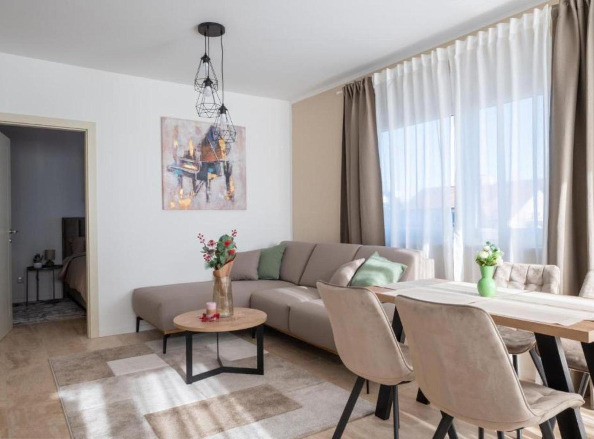 Apartment Kona - Free Parking & Self Check-In Ivanja Reka Exteriér fotografie